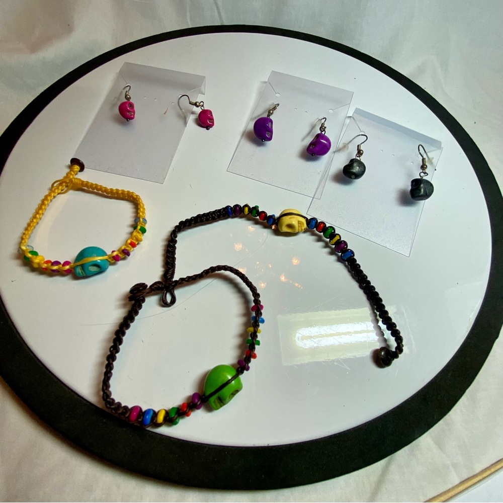 Skull Jewelry, 6 pieces, bracelets and earrings.